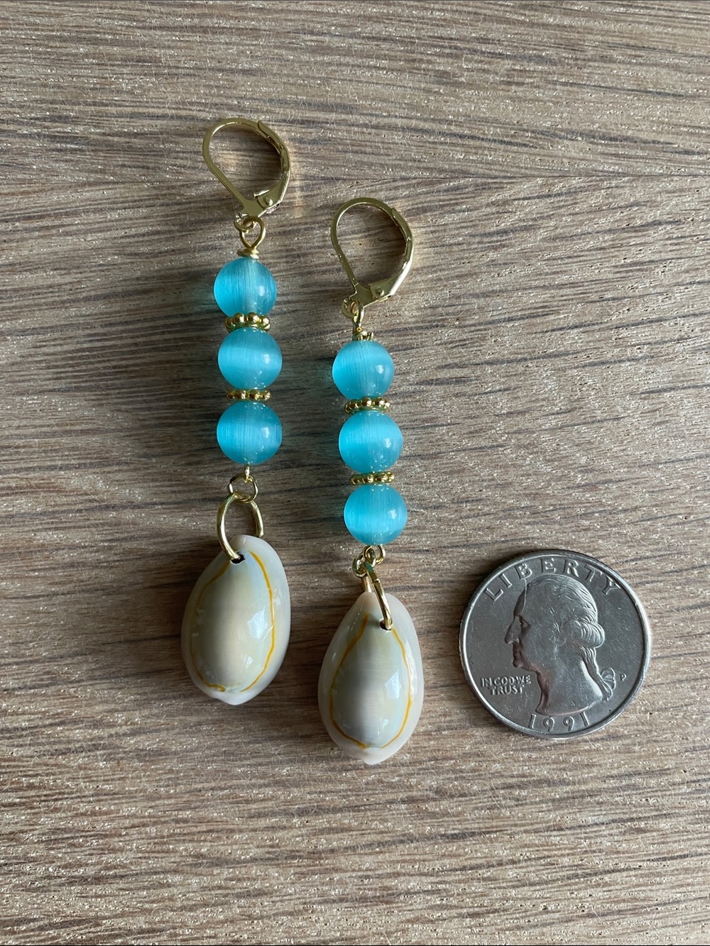 HAND CRAFTED BLUE CAT’S EYE COWRIE SHELL DANGLE EARRINGS Gold Beach Mermaidcore - Picture 9 of 9